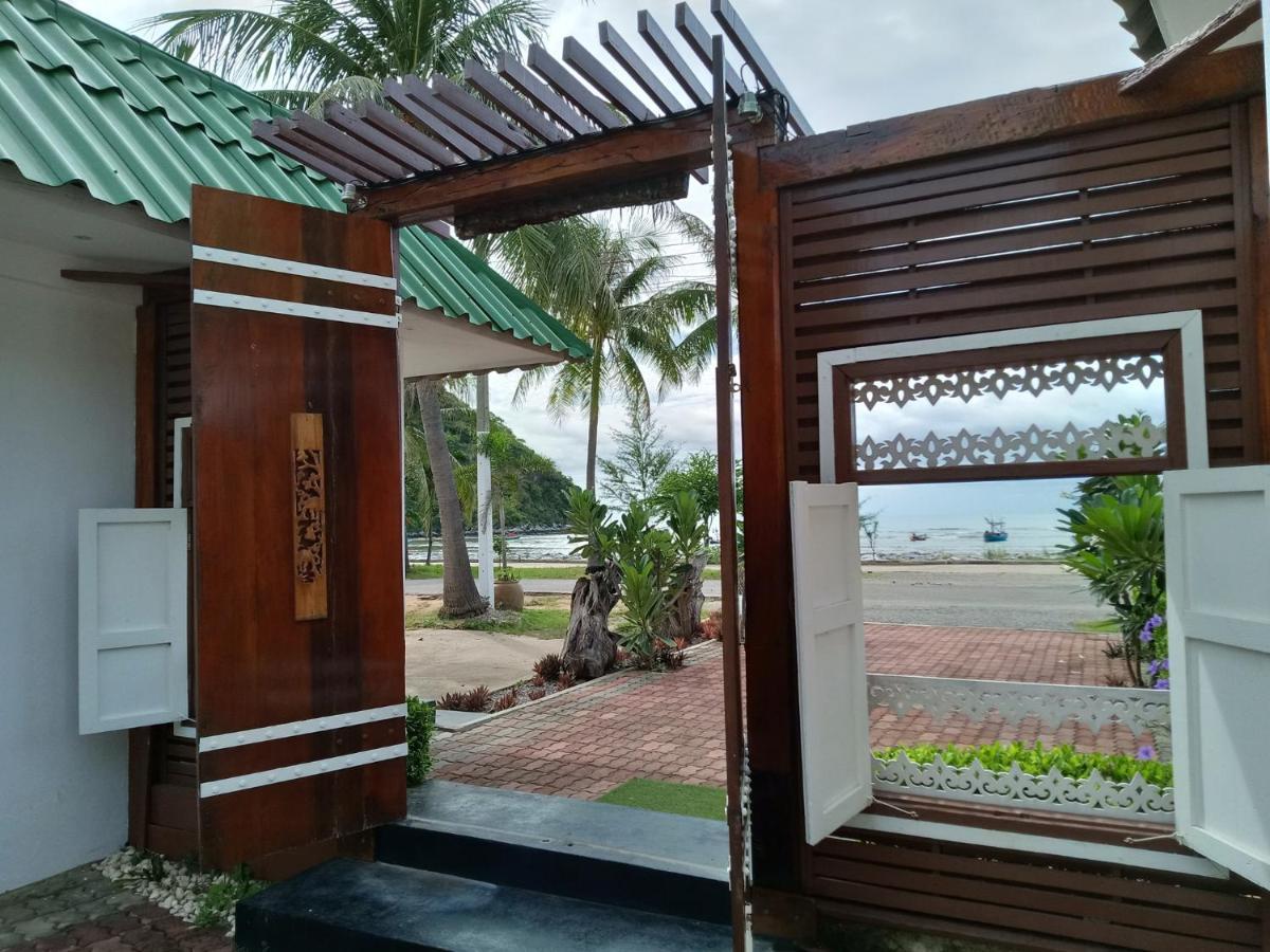 The Beach Boutique Resort Ban Pak Nam Pran エクステリア 写真
