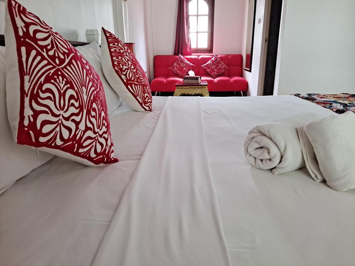 The Beach Boutique Resort Ban Pak Nam Pran エクステリア 写真