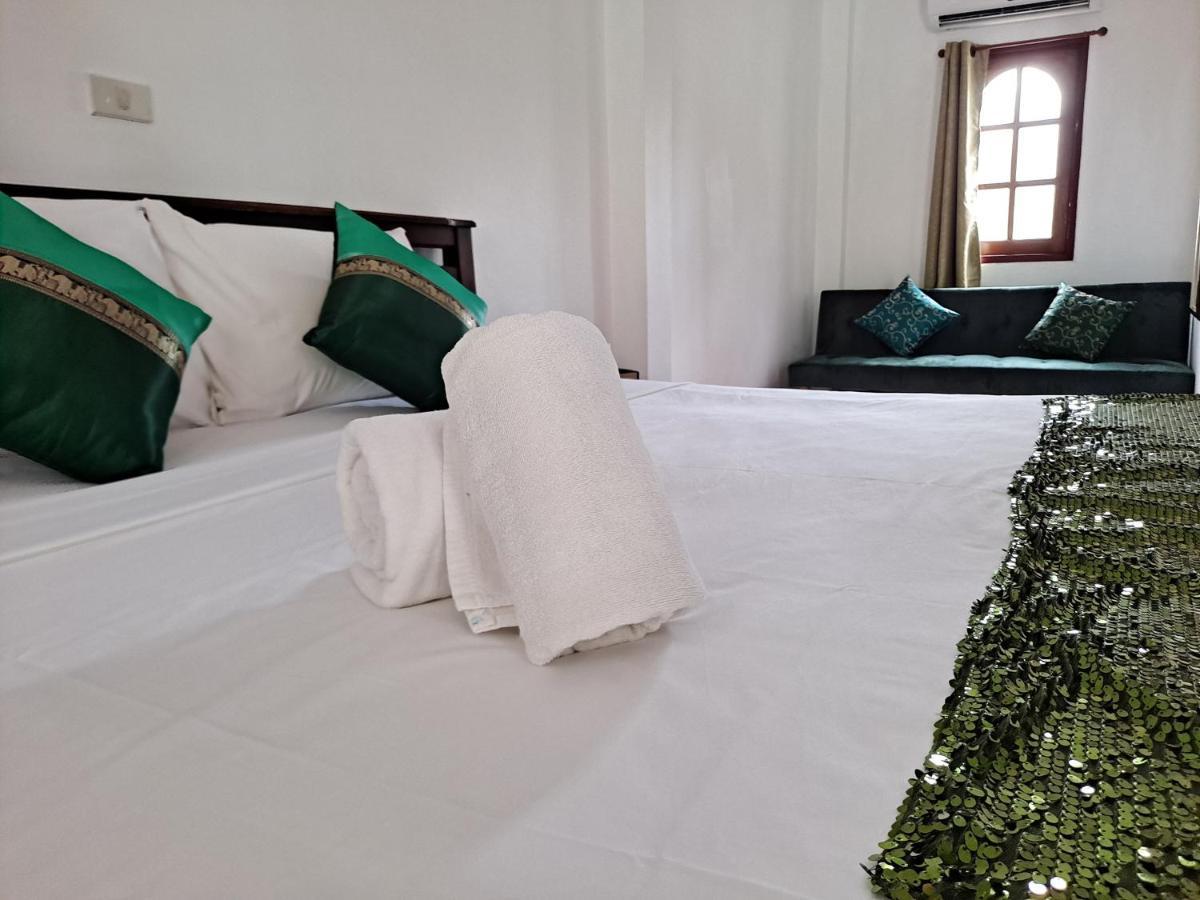 The Beach Boutique Resort Ban Pak Nam Pran エクステリア 写真